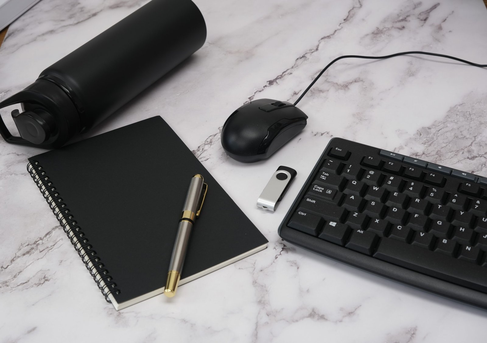 The Unexpected Perks of Corporate Gifting for Small Businesses